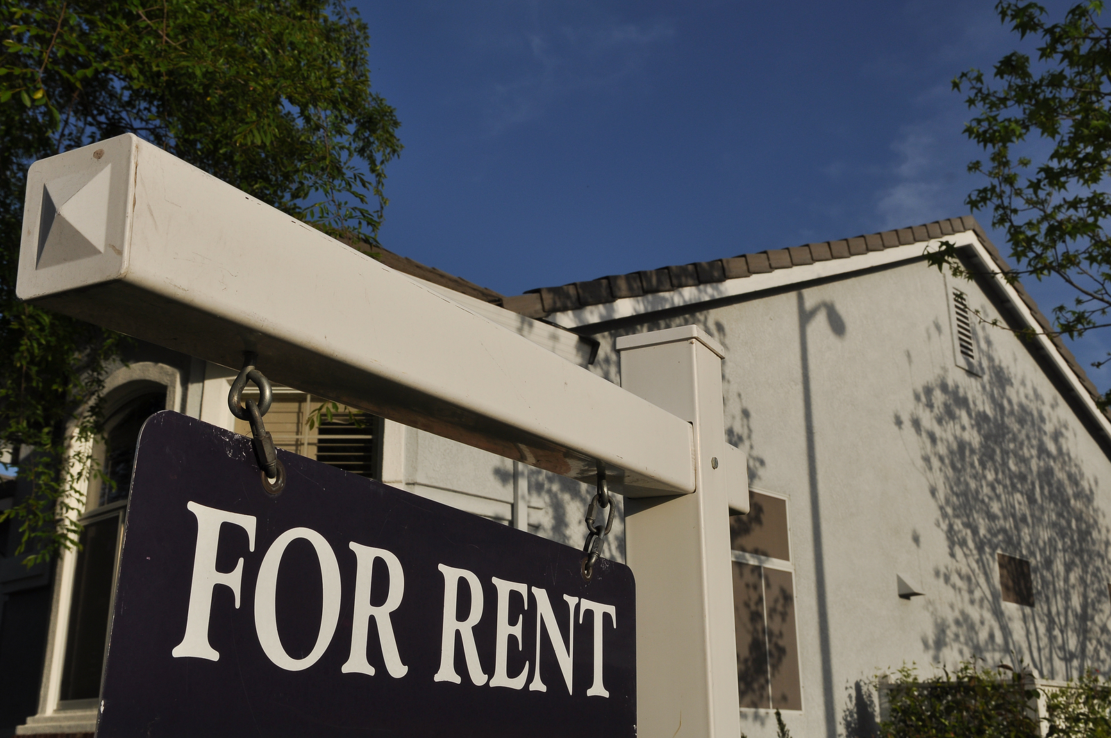home for rent sign